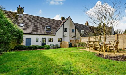 3 Bed in Byrness Village 1