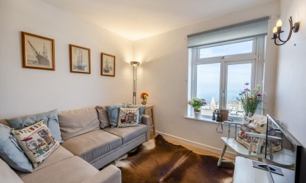 2 Bed in Ilfracombe 1