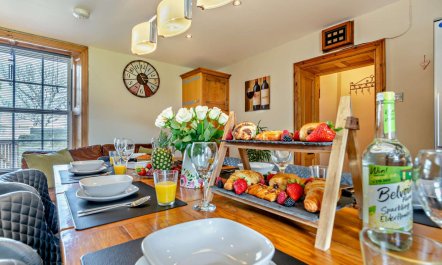 4 Bed in Port Mulgrave 5