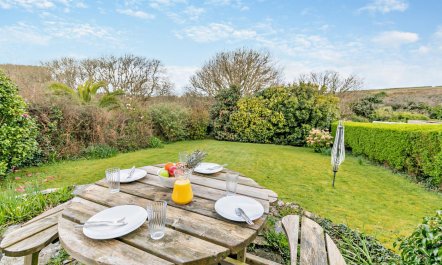 3 Bed in St. Levan 1