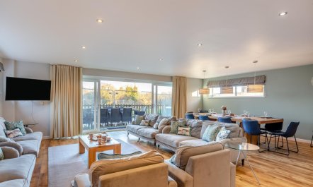 6 Bed in Winnards Perch 2