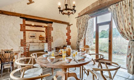 7 Bed in Ringstead 9