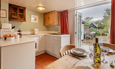 2 Bed in Walberswick 3