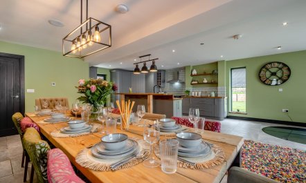 5 Bed in Horningtops 4