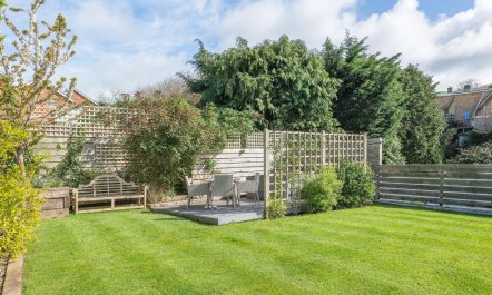 3 Bed in Aberdovey 1