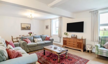 5 Bed in Whissonsett 6