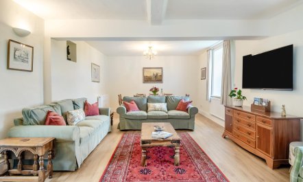 5 Bed in Whissonsett 1