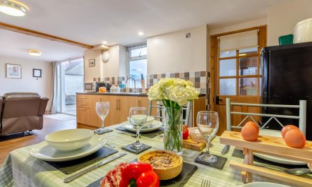 2 Bed in Thornton Watlass 5