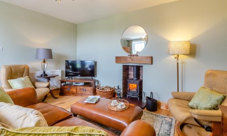 2 Bed in Pencaenewydd 7