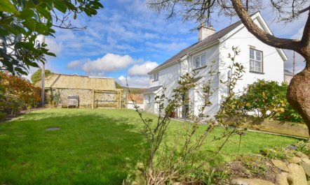 2 Bed in Pencaenewydd 9