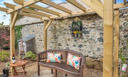 2 Bed in Pencaenewydd 5