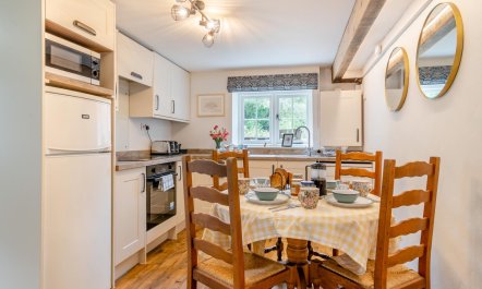 1 Bed in Allerford 7