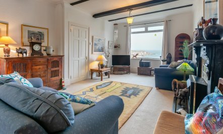 2 Bed in St. Ives 2