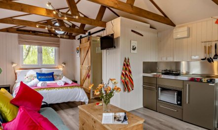 1 Bed in Chelmondiston