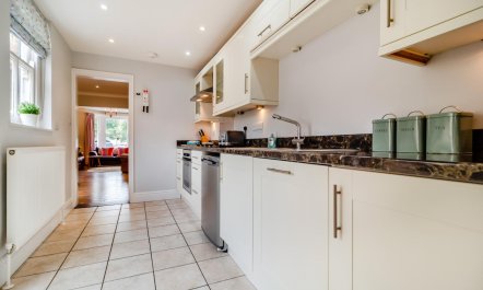 4 Bed in Southwold 7