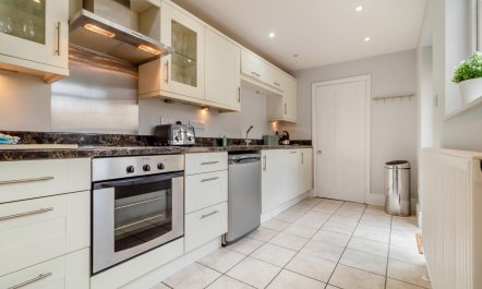 4 Bed in Southwold 6