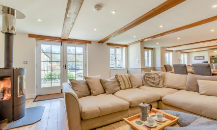 4 Bed in Brent Knoll 5