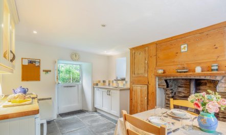 2 Bed in Boscastle 8