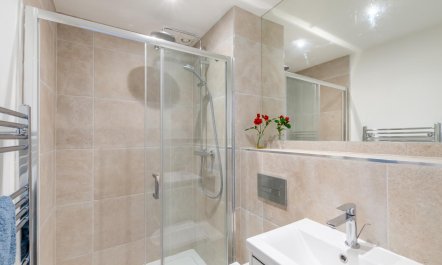 2 Bed in Eastbourne 5