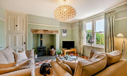 3 Bed in Fylingthorpe 1