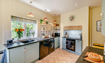 3 Bed in Fylingthorpe 6