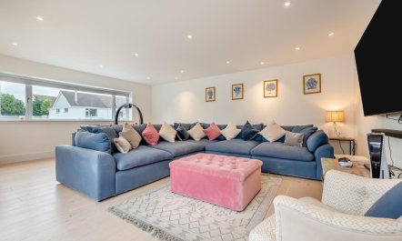 4 Bed in St. Merryn 2