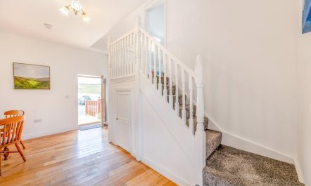 2 Bed in Rhoslefain 9