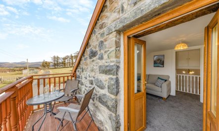 2 Bed in Rhoslefain 1