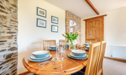 3 Bed in St. Merryn 2