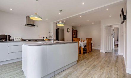 3 Bed in Overstrand 6