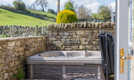 3 Bed in West Burton