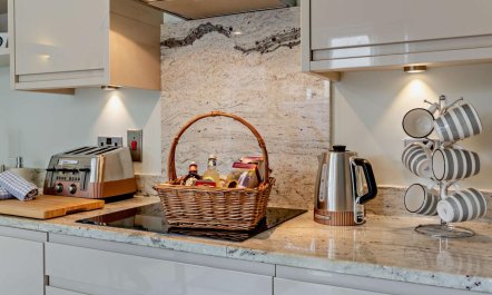 2 Bed in Seahouses 8