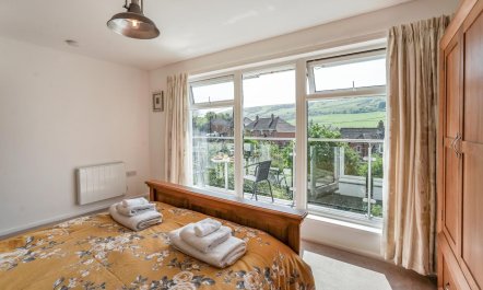 3 Bed in West Lulworth 2