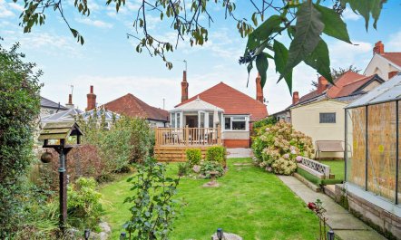 2 Bed in Rhos On Sea