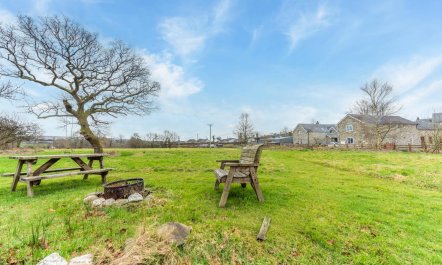1 Bed in Drefach 5