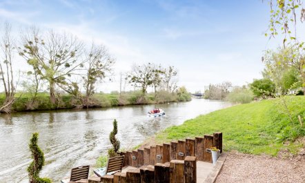 1 Bed in Upton-upon-Severn 1