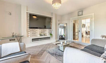 4 Bed in Torrington 1