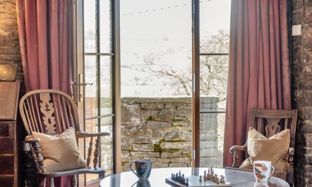 5 Bed in Cathedine 6