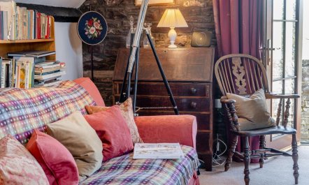 5 Bed in Cathedine 5