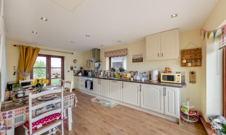 1 Bed in Pentre Berw 5