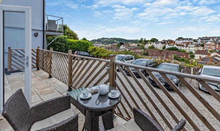 1 Bed in Teignmouth 9