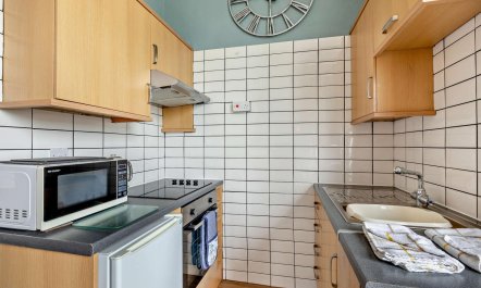 1 Bed in Teignmouth 5