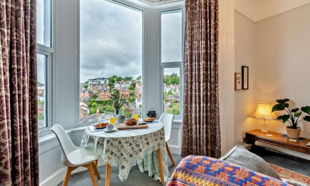 1 Bed in Teignmouth 2