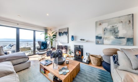 5 Bed in Aberdovey 2