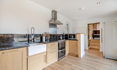 3 Bed in West Farleigh 6