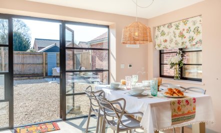 2 Bed in North Wootton 2