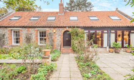 5 Bed in Morston