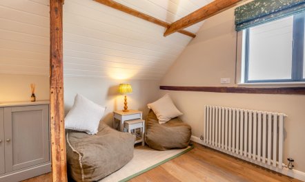 4 Bed in Peasmarsh 9