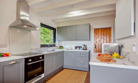 2 Bed in Aberdaron 7