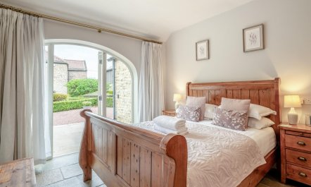 2 Bed in Crakehall 4